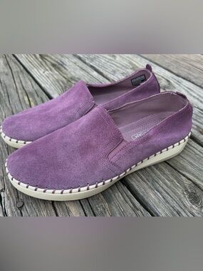 Skechers Air Cooled Memory Foam Suede Slip On Sneakers Mauve Purple Women’s 8.5